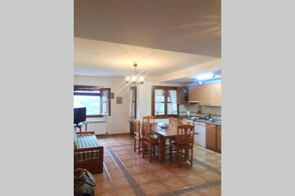 شقة Alquézar  في Apartamento San Hipolito المظهر الخارجي الصورة