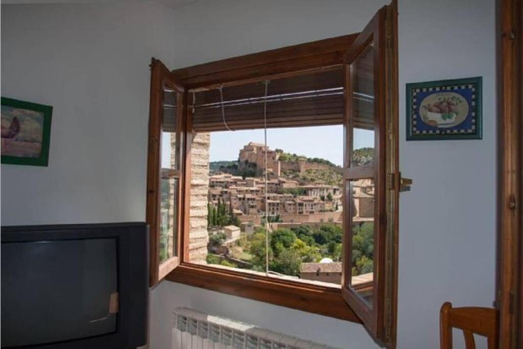 شقة Alquézar  في Apartamento San Hipolito المظهر الخارجي الصورة