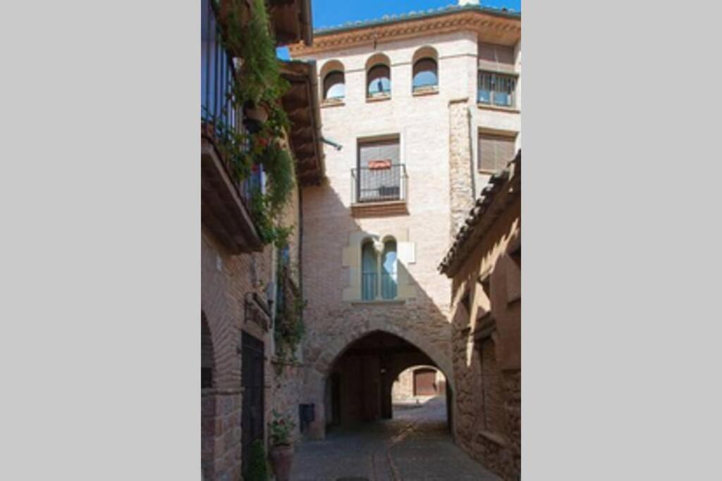 شقة Alquézar  في Apartamento San Hipolito المظهر الخارجي الصورة